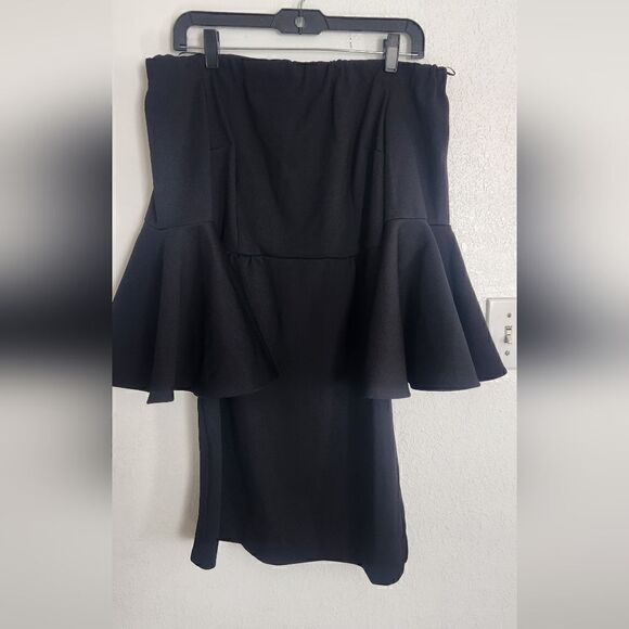 Trina Turk Off the Shoulder Bell Sleeves Black Dress Size 6 - Picture 2 of 15